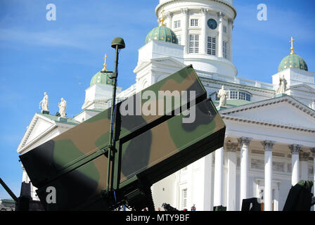 Finnische Streitkräfte 100 Festival unterwegs in Helsinki Stockfoto