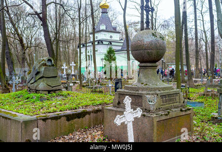 Sankt Petersburg, Russland - 26 April 2015: Der alte Friedhof bietet die kleine Kapelle der Seligen Xenia von Petersburg, sehr verehrten Heiligen unter Ortho Stockfoto