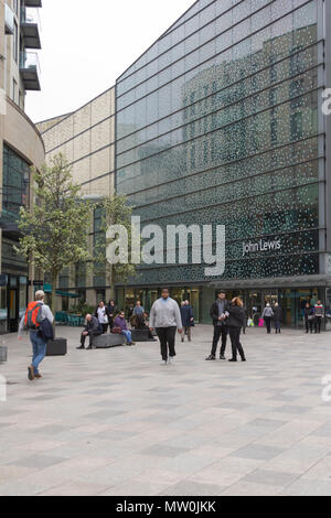 John Lewis, Cardiff, UK, 2018, Shopping. Stockfoto