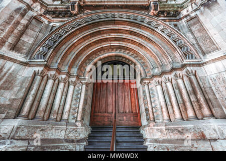 Eingang zum historischen Gebäude in Melbounre CBD-RMIT Gebäude 20 ehemaligen Amtsgericht Stockfoto