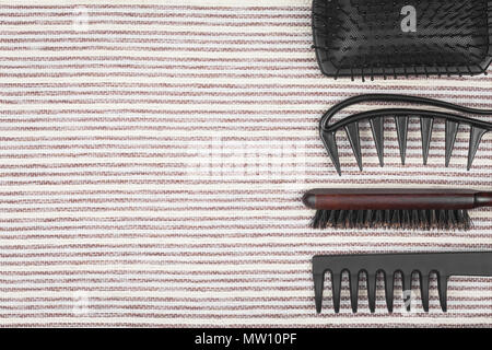 Unterschiedliche professionelle Haarbürsten Stockfoto
