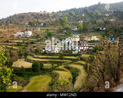 Kala Agar Dorf auf Kumaon Hügel, Uttarakhand, Indien Stockfoto