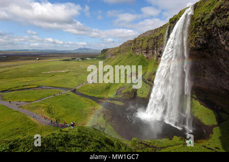 Der Wasserfall Seljalandsfoss, Seljalandsa River, South Island, Insel Stockfoto