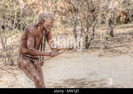 San, lebendiges Museum, Omandumba, Damaraland, Namibia, Afrika Stockfoto
