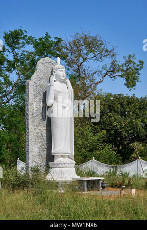 Kleinen buddhistischen Tempel auf dem Weg nach Dambulla, Sri Lanka Stockfoto