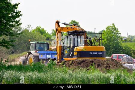 JCB JZ 140 LC Bagger Anlage inklusive arbeiten Stockfoto