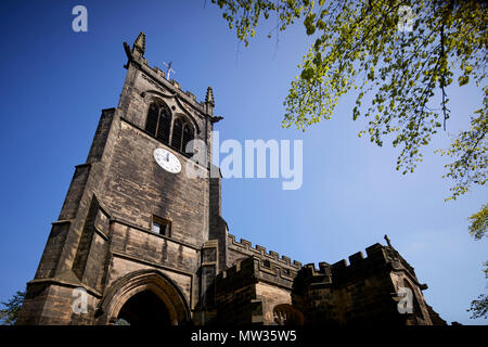 Sonnigen Tag an Cheshire Osten Marktstadt Sandbach, Sandbach, Saint Mary's Church Grad II * denkmalgeschützte Gebäude aktiv Anglikanische Pfarrkirche Stockfoto