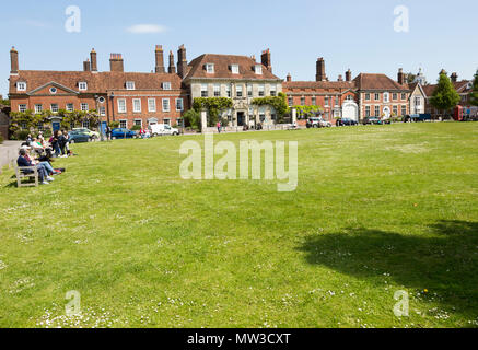 Achtzehnten Jahrhundert georgianische Architektur einschließlich Mompesson House, Kathedrale, Salisbury, Wiltshire, England, Großbritannien Stockfoto