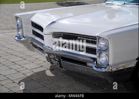 1966 Pontiac Bonneville Coupe Classic American Auto, einem riesigen 2-türigen Coupé Stockfoto