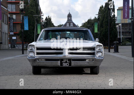 1966 Pontiac Bonneville Coupe Classic American Auto, einem riesigen 2-türigen Coupé Stockfoto