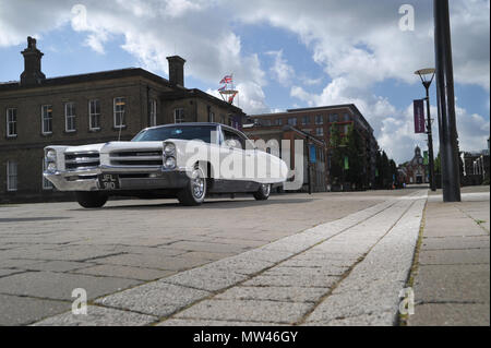 1966 Pontiac Bonneville Coupe Classic American Auto, einem riesigen 2-türigen Coupé Stockfoto