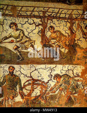 . Français: Mosaïque romaine de la Série de travaux des Champs exposée au Musée Archéologique de Cherchell, Algérie. 15. November 2011. Unbekannt 613 Travail de la vigne Cherchell Stockfoto