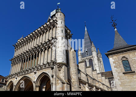 DIJON, Frankreich, 20. Mai 2018: Die Kirche von Notre-Dame in Dijon ist eine römisch-katholische Kirche ein Meisterwerk aus dem 13. Jahrhundert im gotischen Architektur angesehen Stockfoto