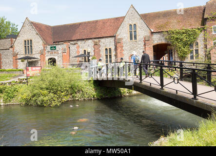 Die Mühle pub abgesperrt, die von der Polizei nach Nerv agent Angriff auf die Skripals im März 2018, Salisbury, Wiltshire, England, Großbritannien Stockfoto