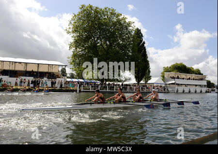 In Henley, GROSSBRITANNIEN, Fawley Challenge Cup, Buck, Sir William borlase's Grammar School und Leander Club, Berks Peterborough Stadt RC und Nottingham Stockfoto