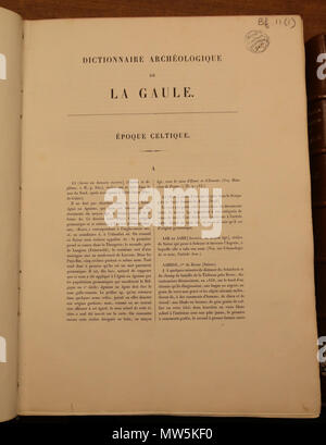 . Français: Wörterbuch Archéologique de la Gaule, Band eine à-D, publié par la Kommission instituée au Ministère de l'instruction publique et des Beaux-Arts, 1875. Exemplaire du Musée nationale d'Archéologie. 27 März 2017, 16:42:50. Kommission de la Topographie de la Gaule 150 Dag-Dictionnaire-1-A-D Stockfoto