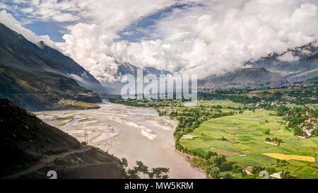 Kunar aka Chitral oder Fluss Kama, Khyber Pakhtunkhwa Provinz, Pakistan Stockfoto