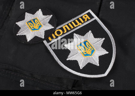 Kiew, Ukraine - 22. NOVEMBER 2016: Patch und Abzeichen der nationalen Polizei der Ukraine. Nationale Polizei der Ukraine uniform. Stockfoto