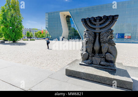 Warschau, Polen. Das Museum der Geschichte der Polnischen Juden "POLIN". Von Rainer Mahlamäki konzipiert. Stockfoto