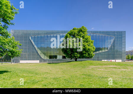 Warschau, Polen. Das Museum der Geschichte der Polnischen Juden "POLIN". Von Rainer Mahlamäki konzipiert. Stockfoto