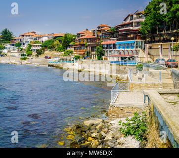 Die Promenade entlang der Küste des Schwarzen Meeres in Nessebar, Bulgarien Stockfoto