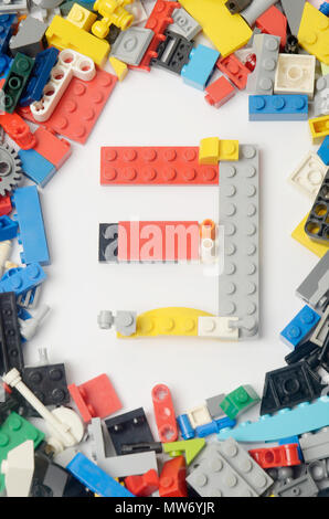 Nummer drei (3) Erstellen von Ziegelstein Stockfoto