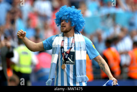 Von Coventry City Marc McNulty feiert nach dem Himmel Wette Liga zwei Finale im Wembley Stadion, London Stockfoto