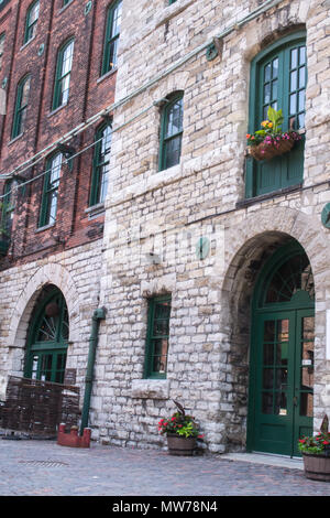 Stadt leben und die Stadt vibe in Toronto, Kanada. Von der Stadt Märkte zu historischen Backsteinbauten, gehen die Bezirke dieser Stadt. Stockfoto