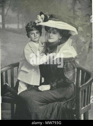 . Englisch: Portrait von Frances Evelyn Daisy Greville, Gräfin von Warwick, mit ihrem Sohn Maynard Greville (1898-1960) hervorbringen von Joseph Laycock. 1906. Lafayette, London 12 Gräfin WarwickSon 1906 Stockfoto