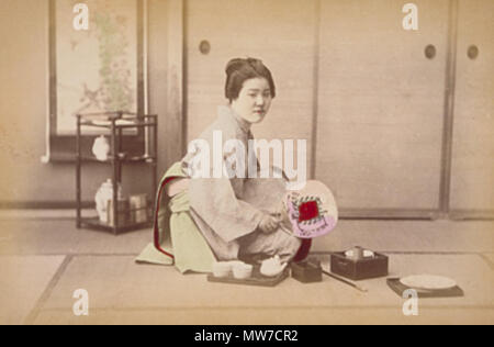 . Englisch: eiklar getönt. Adolfo Farsari (zugeschrieben) 28 Adolfo Farsari (zugeschrieben) - eine Frau, die in Chanoma, ein Wohnzimmer Stockfoto