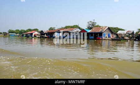 Schwimmendes Dorf auf dem Tonle Sap See in Kambodscha Stockfoto