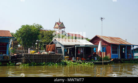 Schwimmendes Dorf auf dem Tonle Sap See in Kambodscha Stockfoto