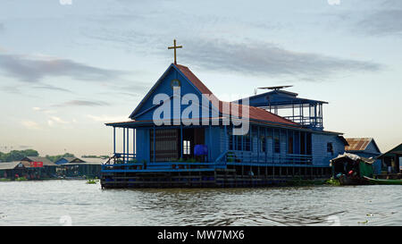 Schwimmendes Dorf auf dem Tonle Sap See in Kambodscha Stockfoto