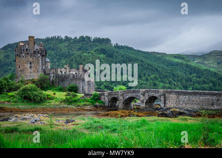 Blick auf Eilean Donan Castle in Schottland Stockfoto