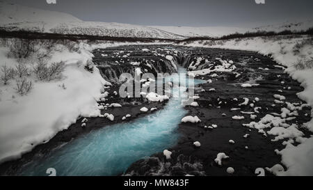 Bruarfoss Wasserfall in einem kalten Wintertag, Island Stockfoto