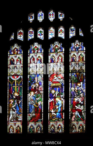 . Englisch: St Andrew's Cathedral, Sydney. Ein Zyklus von 27 Windows von John Hardman und Co von Birmingham, zeigt das Leben und die Gleichnisse Jesu. Dieses Fenster zeigt die Geschichte von der Geburt Jesu in vier Szenen, die Verkündigung, die Heimsuchung, die Geburt Christi, die Hirten. 1860. John Hardman und Co 570 St Andrews Sydney windows A1 Geburt Jesu Stockfoto