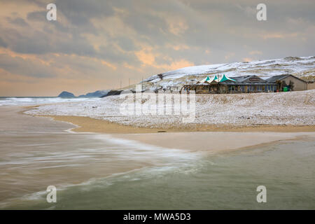 Schnee in Perranporth Cornwall. Stockfoto