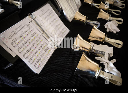 Wellington, Florida, USA. 1. Juni 2018. Wellington Volksschule fifth-grade Anerkennung Zeremonie in Wellington, Florida am 1. Juni 2018. Credit: Allen Eyestone/der Palm Beach Post/ZUMA Draht/Alamy leben Nachrichten Stockfoto