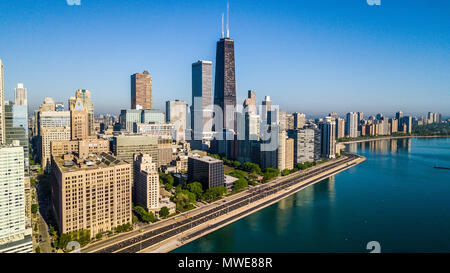 Skyline von Chicago vom See Michigan, Chicago, IL, USA Stockfoto