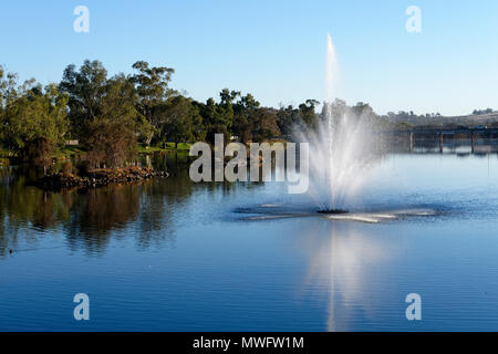 Wasser Brunnen auf dem Avon River, Northam, Western Australia Stockfoto