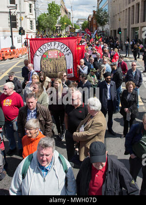 Jährliche Mai Tag März und Kundgebung am Trafalgar Square. Der März und Rallye dm Internationale Arbeiter Tag, die Union Kämpfe im späten 19. Jahrhundert. Mit: Atmosphäre, Wo: London, England, Großbritannien Wann: 01. Mai 2018 Credit: Wheatley/WANN Stockfoto