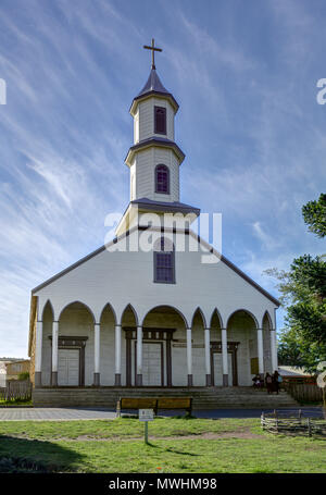 Chiloé, Chile, 2018: Nuestra Señora de los Dolores de Dalcahue ist ein UNESCO-Weltkulturerbe. Stockfoto