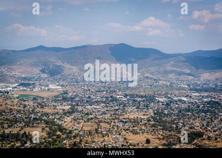 Ansicht von Oaxaca Stadt von Monte Alban, Mexiko Stockfoto