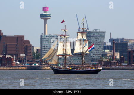 Die Tall Ship Morgenster auf den Fluss Mersey während der drei Festivals Tall Ships Regatta in Liverpool 2018. Stockfoto