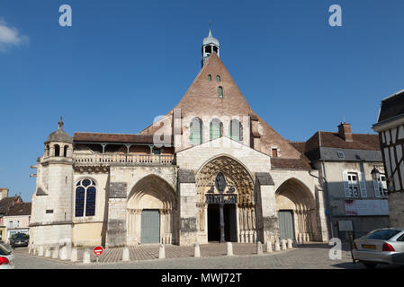 Saint Ayoul Kirche in Provins, Frankreich. Stockfoto