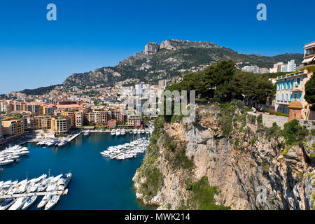 Hafen von Fontvieille und der Felsen, Monaco Stockfoto