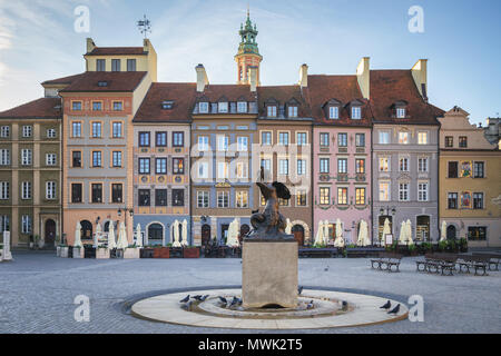 Meerjungfrau Syrenka der Warschauer Altstadt Marktplatz Stockfoto