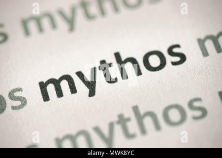 Wort mytos auf weißem Papier Makro gedruckt Stockfoto