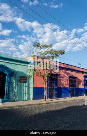 Straße in der kolonialen Altstadt, Oaxaca, Mexiko Stockfoto