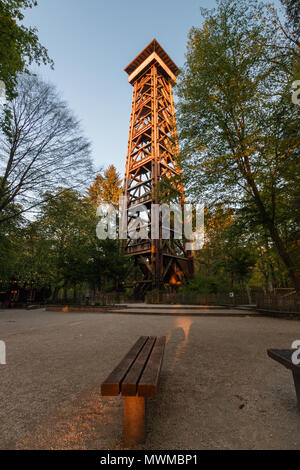 Die Goethetower oder Goetheturm in Frankfurt am Main war eine berühmte Sehenswürdigkeit. 43 Meter hoch es bot einen schönen Blick auf die Skyline von Frankfurt Stockfoto